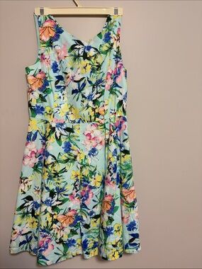 Sleeveless Floral Midi Dress in Pastel Blue Multi